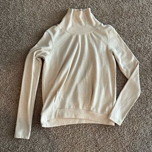 Alo Yoga Clarity long sleeve Medium great condition